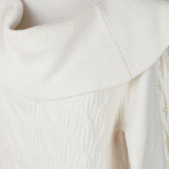 Crown & Ivy Marilyn Pearl White Off Shoulder Sweater 1X - Picture 4 of 14